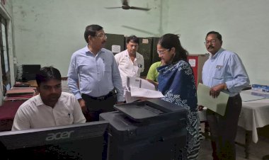 सदर तहसील के पटलों का निरीक्षण, नामांतरण,दाखिल खारिज समयावधि में करें । डीएम