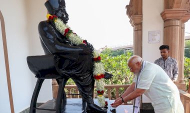 मोदी जी का संघं शरणम गच्छामि