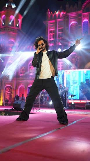 फिल्म ‘सिकंदर’ में सलमान खान और नकाश अज़ीज़ के रीयूनियन सॉन्ग ‘ज़ोहरा जबीं’ ने फैन्स को किया झूमने पर मजबूर