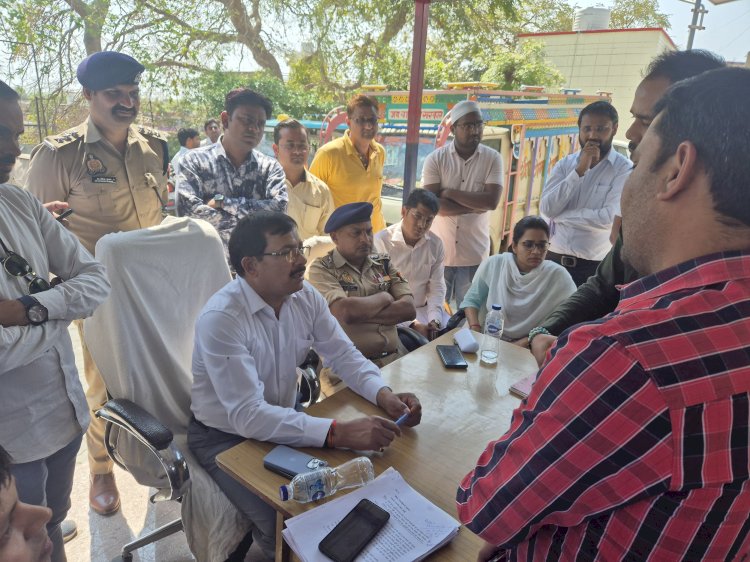 कोंच कोतवाली में थाना दिवस का आयोजन,39 शिकायतों में 16 का मौके पर ही हुआ निस्तारण