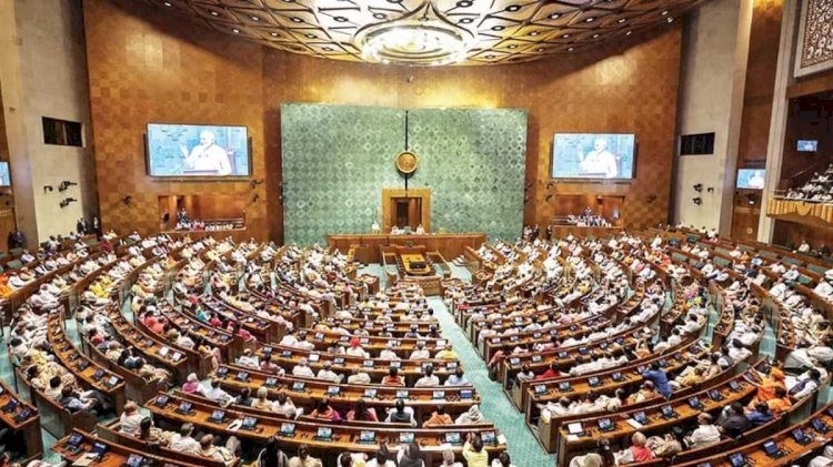 सांसदों के वेतन और पेंशन में बढ़ोतरी, केंद्र ने जारी की अधिसूचना