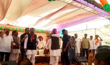 लाड़ली बहनों ने शिवराज सिंह चौहान को बताया अपना दर्द, बोलीं- हमारा पैसा, शराब के लिए ले लेते है पति