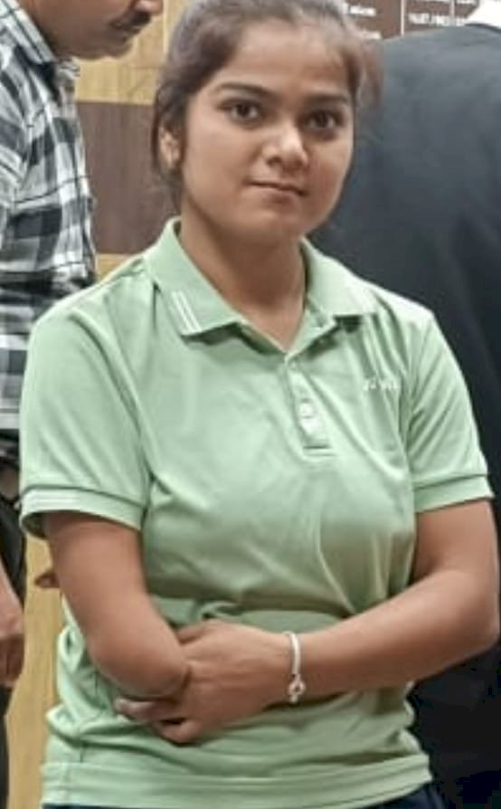 डीएम की मदद से स्वाति खेलेगी थाईलैंड में पैरा बैडमिंटन टूर्नामेंट