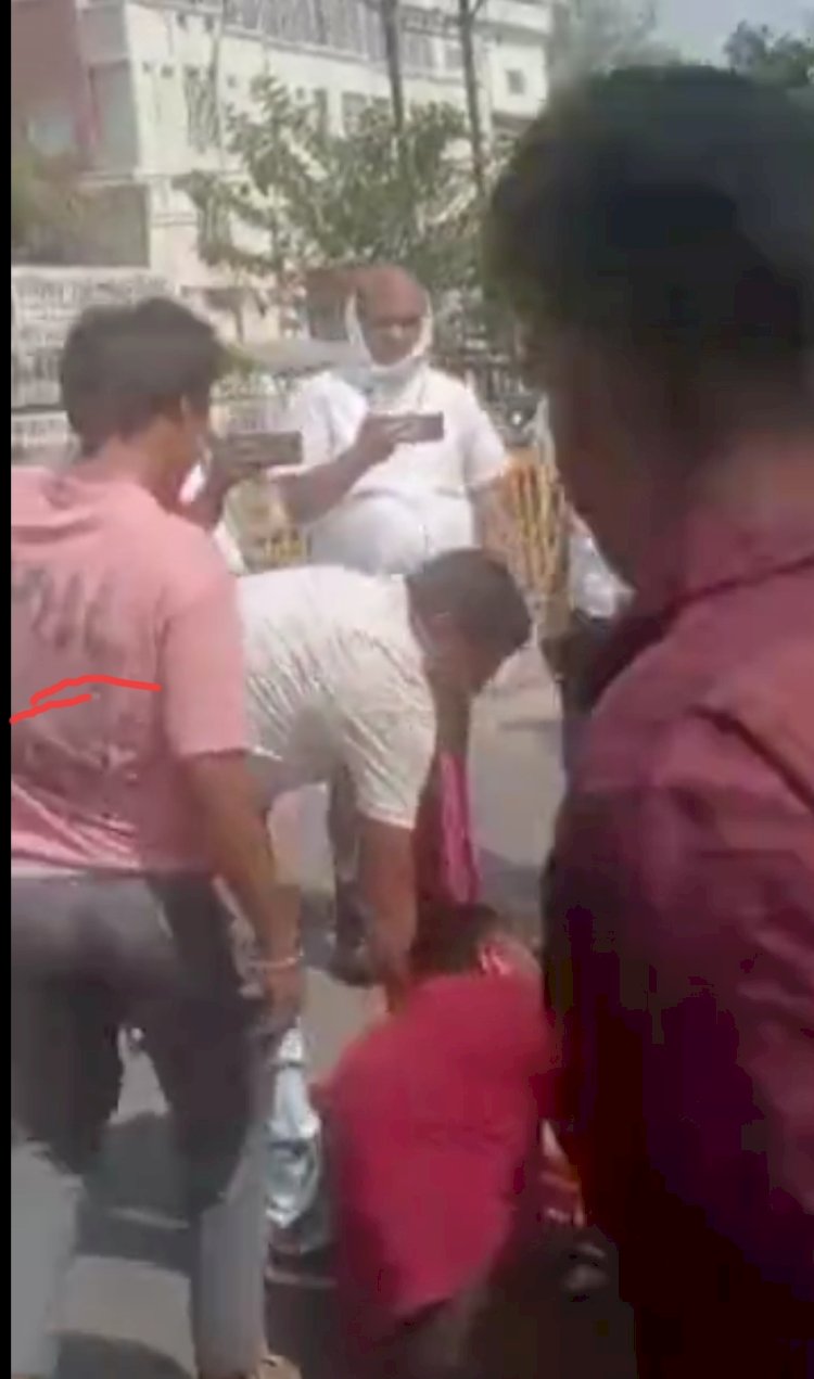 सीधी में बीजेपी सांसद की बहू पर युवक को कुचलने का आरोप, शव रखकर परिजनों ने किया प्रदर्शन ; पूर्व विधायक ने लगाए असंवेदनशीलता के आरोप