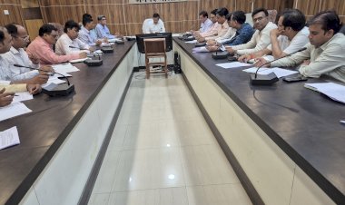 जनपद में बर्ड फ्लू की रोकथाम हेतु प्रशासन सतर्क, सभी विभागों को दिए गए दिशा-निर्देश