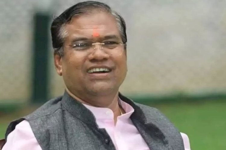 मंत्री और डिप्टी CM के बाद अब सांसद की फिसली जुबान बोले, हमारे अपने आतंकियों... ये सब क्या देखना पड़ रहा है?