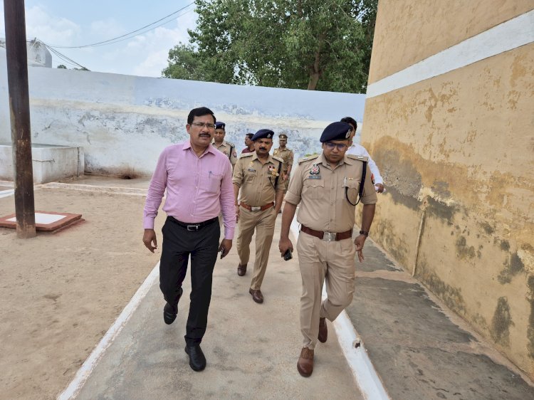 डीएम एसपी ने किया कारागार का निरीक्षण,बंदियों से समस्याओं को जाना,निस्तारण के दिए आदेश