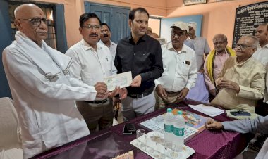 सैन्य कल्याण कोष में पेंशनर्स संघ ने दिया 51 हजार का सहयोग