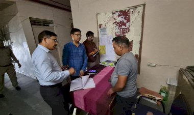 रात में डीएम ने विद्युत विभाग व जिला अस्पताल का किया औचक निरीक्षण जनसमस्याओं के समाधान में लापरवाही बर्दाश्त नहीं–डीएम