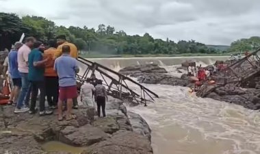 इंद्रायणी नदी पर बना पुल ढहा, 6 सैलानियों की मौत, कई और लापता