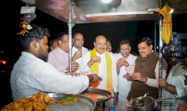 CM मोहन यादव ने रोका काफिला और पहुंच गए टी स्टॉल,ऑनलाइन भुगतान किया, खुशी से झूम उठा चाट विक्रेता