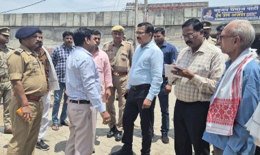 नालों की सफाई में कोई लापरवाही न हो — डीएम-एसपी ने किया स्थलीय निरीक्षण