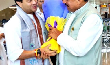 आजकल डॉ मोहन यादव पर लट्टू हैं ज्योतिरादित्य 