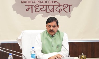 सीएम मोहन यादव की अफसरों को चेतावनी,काम में लापरवाही नहीं चलेगी