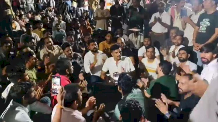 हरदा में करनी सेना और पुलिस में झड़प, लाठीचार्ज के बाद पांच गिरफ्तार, हीरा खरीद से जुड़ा पूरा फसाद