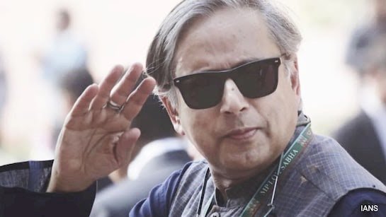 शशि थरूर अब हमारे नहीं...', कांग्रेस के सीनियर लीडर के बयान से मची हलचल, पार्टी कार्यक्रम में भी न आने का सुनाया फरमान