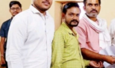 गोहद में शिक्षा के नाम पर लूट! किताबें और ड्रेस बेचने की मनमानी, निजी स्कूलों की मनमानी पर अभिभावक आक्रोशित