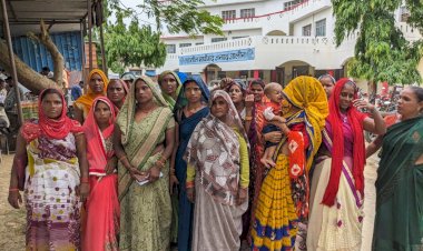 तहसीलदार का चौंकाने वाला बयान – “फ़रियादी को संतुष्ट नहीं कर पाऊंगा”, शिकायत पर मचा बवाल