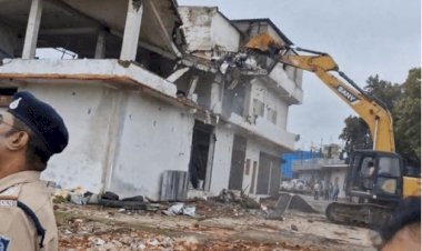 मोहन सरकार का बुलडोजर एक्शन: "भोपाल में मछली परिवार की आलीशान कोठी पर बुलडोजर, मोहन सरकार का लव जिहाद और ड्रग माफिया पर बड़ा एक्शन"