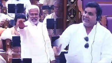 खाओ अपनी बीवी की कसम...', जब यूपी विधानसभा में सपा विधायक से बोले मंत्री स्वतंत्र देव सिंह, योगी सरकार के मंत्री ने दिया ये अजब-गजब जवाब
