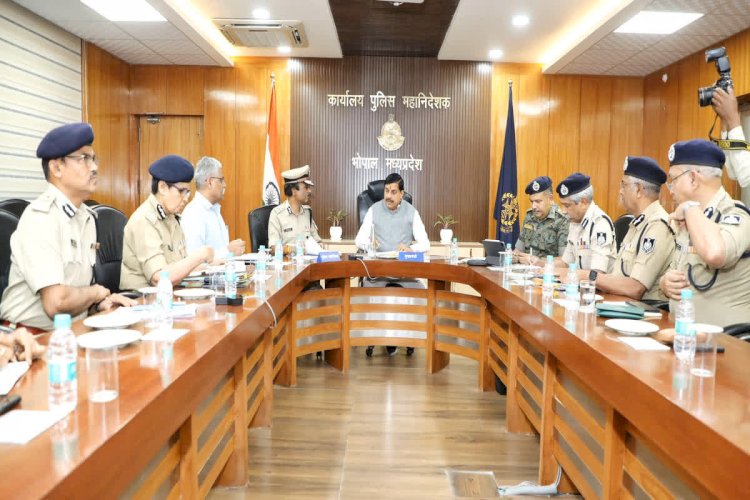 मोहन सरकार के बड़े निर्णय: गणेश चतुर्थी पर अवकाश, नपा अध्यक्षों को भी मिली राहत,प्रॉसिक्यूटर के 610 पदों को मंजूरी