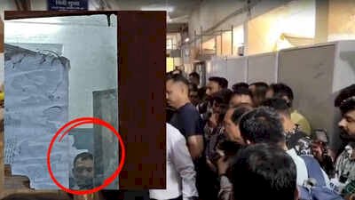 कांग्रेस पार्षद अनवर कादरी का जिला कोर्ट में सरेंडर,संपत्ति कुर्क करने के नोटिस पर घबराया  कादरी, कोर्ट पहुंच कर दिया सरेंडर , कई महीनों से चल रहा था फरार