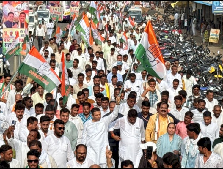 मध्य प्रदेश कांग्रेस अध्यक्ष जीतू पटवारी वोट चोर गद्दी छोड़ के नारे के साथ गरजे , प्रदेश में खाद यूरिया बेरोजगारी लाड़ली बहन और किसानों की माली हालत को लेकर प्रदेश सरकार पर साधा निशाना