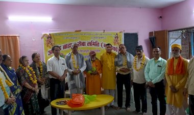 शिक्षक ज्ञान का दीप जलाकर, जीवन में संघर्षों से लड़ना, ईमानदारी से जीवन जीना सिखाते हैं - कैप्टन चन्द्र प्रकाश शर्मा