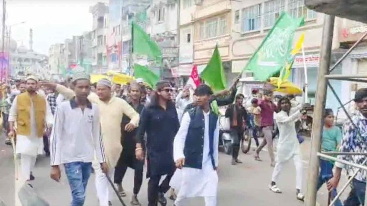 कांग्रेस नेता के जुलूस में लगे 'सर तन से जुदा' के नारे, ईद मिलाद-उन-नबी का वीडियो वायरल