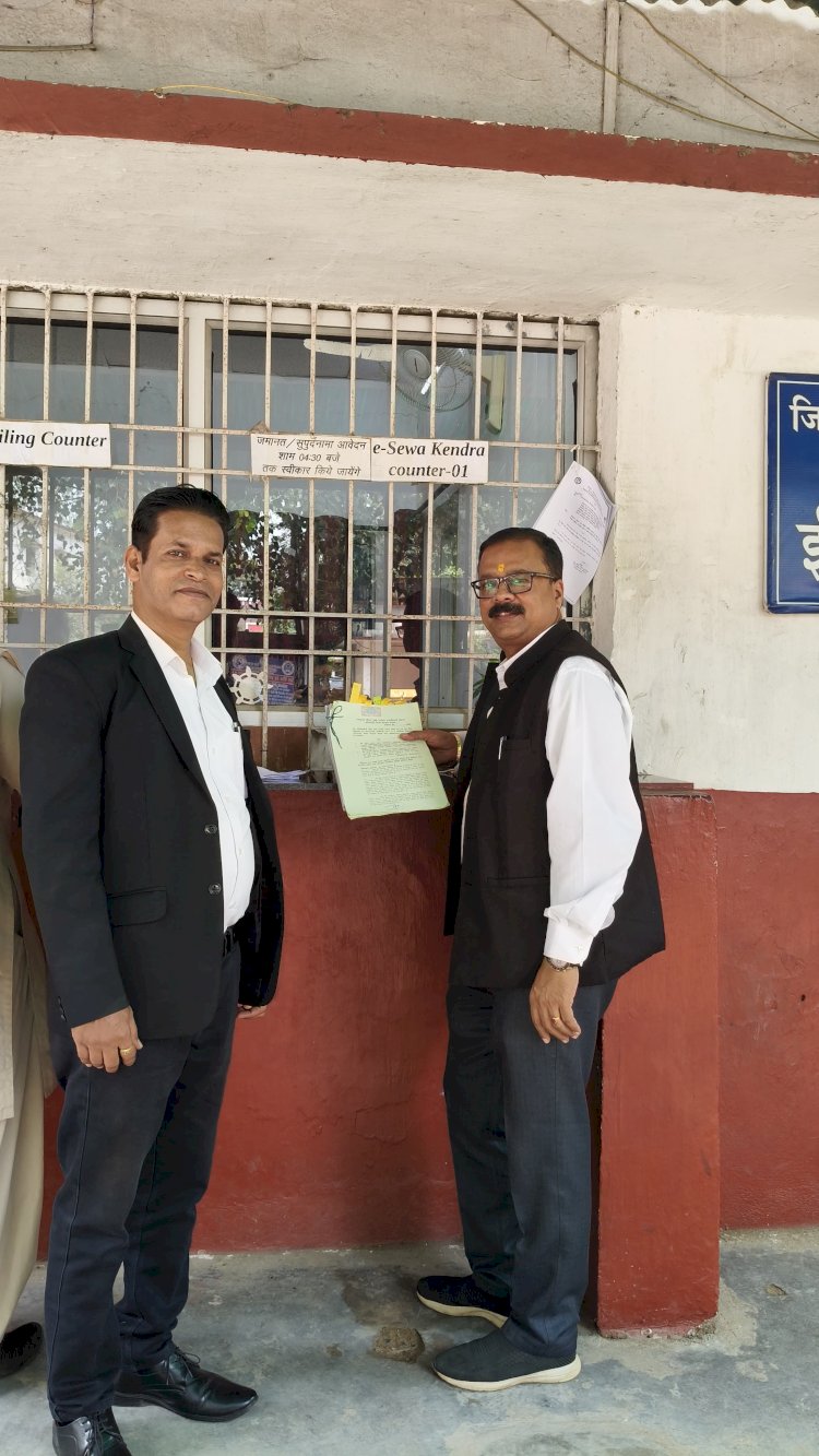 शासन के करोड़ों डकारे! सरगुजा में मशीन खरीदी घोटाले का पर्दाफाश,नूतन कंवर और पंचायत सीईओ पर फर्जीवाड़े का आरोप, अदालत में सुनवाई 9 सितंबर को