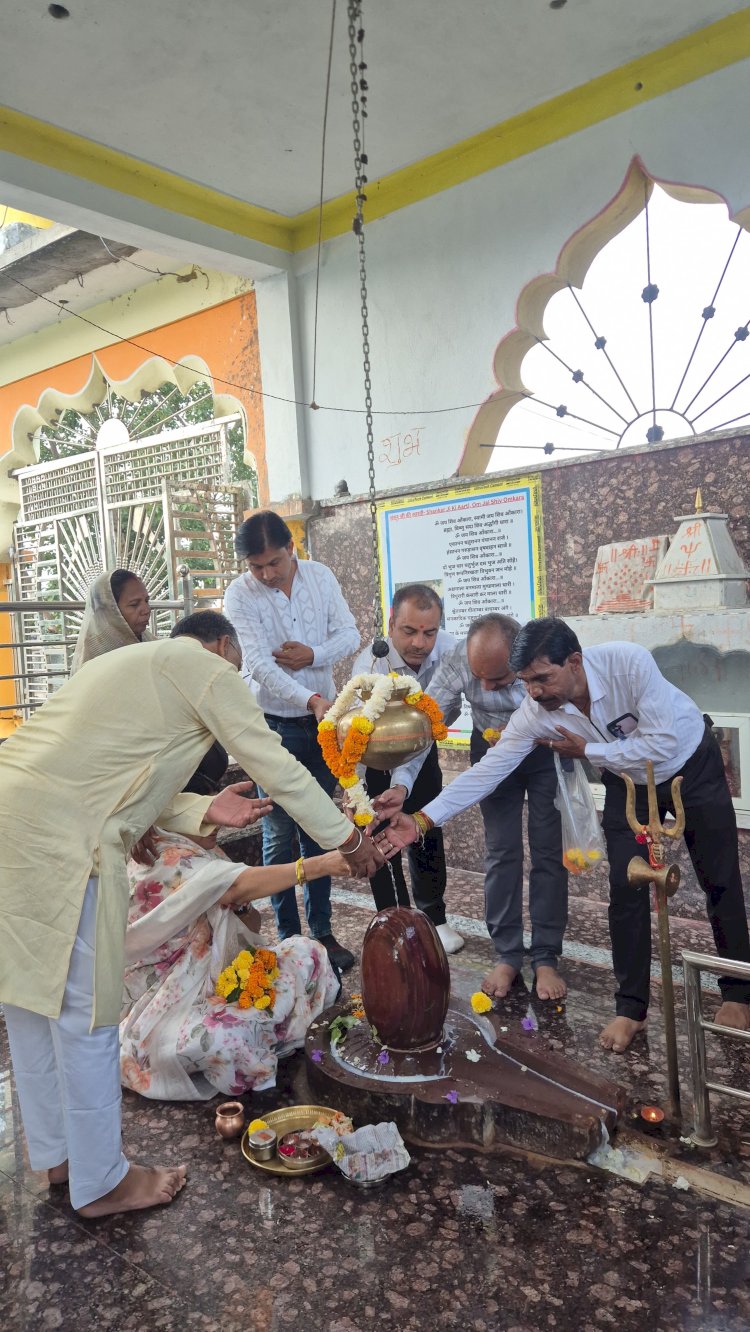शुजालपुर हनुमान गड़ी पर श्रमदान के साथ हुआ स्वच्छता सेवा पखवाड़े का आगाज