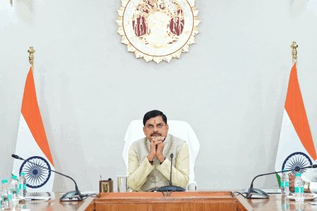SDM पर सीएम मोहन यादव का बड़ा एक्शन : गंभीर शिकायतों के चलते अरविंद माहौर निलंबित ;आचरण की मर्यादा से कोई समझौता नहीं`