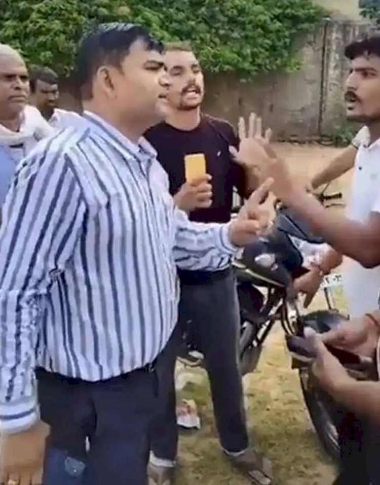 किसान की पिटाई, नायब तहसीलदार ने मारा थप्पड़, जीतू पटवारी बोले- अत्याचार बर्दाश्त नहीं करेंगे
