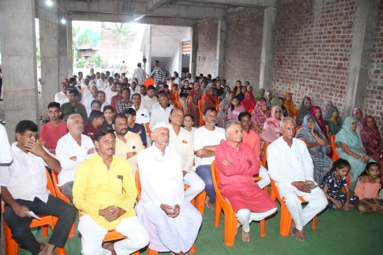 मन की बात" के 126वें संस्करण का बूथ स्तर पर श्रवण, कैबिनेट मंत्री इंदर सिंह परमार व कार्यकर्ताओं ने साझा किए विचार