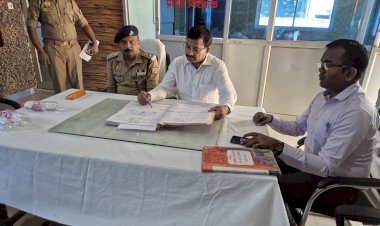 जनता की समस्याओं के त्वरित समाधान हेतु सम्पूर्ण समाधान थाना दिवस का आयोजन, जिलाधिकारी व पुलिस अधीक्षक ने सुनी जन शिकायतें