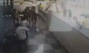 BJP नेता के घर ब्लिंकिट डिलीवरी बॉयज का हमला, गुंडों की फौज, लाठी-डंडों से लैस  15-20 राइडर देख दहशत में आ गई पूरी कॉलोनी