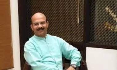 100 करोड़ से अधिक की संपत्ति  वाले अफसर आलोक खरे पर गिरी गाज, लोकायुक्त के चार्जशीट के बाद निलंबित, अवैध संपत्ति मामले में कार्रवाई