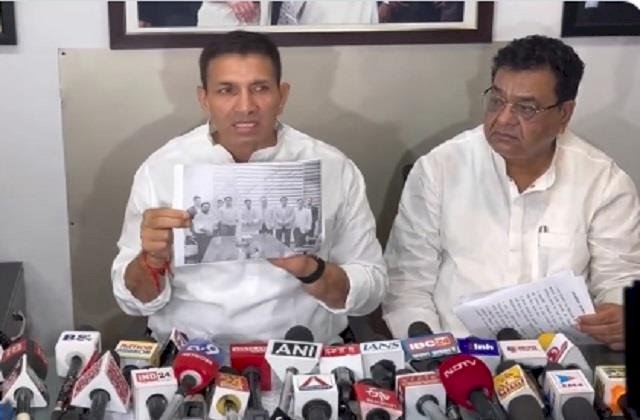 स्वास्थ्य मंत्री को हटाएं मोहन यादव',जीतू पटवारी ने कफ सिरप मामले की CBI जांच की मांग की,ड्रग कंट्रोलर को क्लीन चिट क्यों?