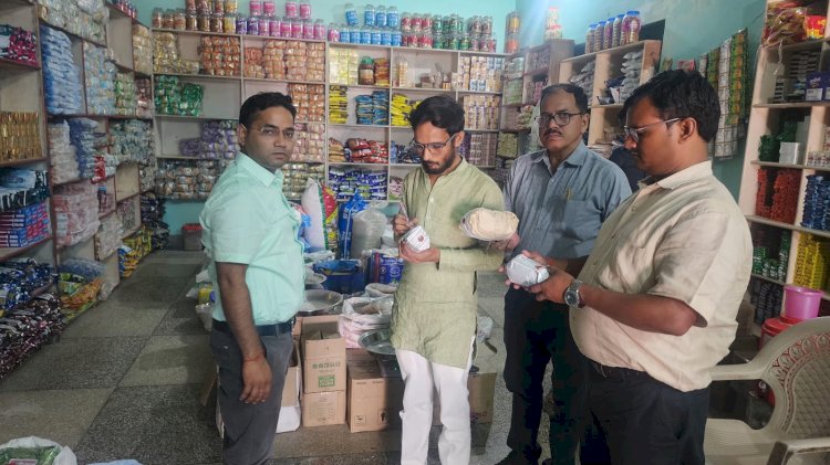 दीपावली के त्योहार पर खाद्य विभाग हुआ सक्रिय, कई प्रतिष्ठानों के भरे सैंपल