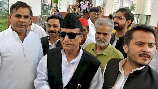 मैं सजायाफ्ता मुजरिम हूं, खाकी पर कैसे करूं भरोसा :वाई सिक्योरिटी मिलने पर आजम ने कसा तंज,सुरक्षा लेने से इनकार