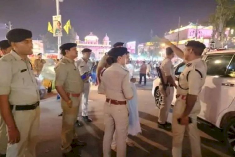 टीआई की बीच सड़क पर खड़ी गाड़ी के कारण जाम में फंसे SSP, गुस्से से हुए लाल, तुरंत किया लाइन अटैच!