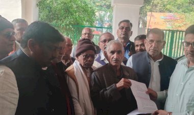 बेमौसमी बारिश से फसलें तबाह, किसानों ने मांगा मुआवजा :  मुख्यमंत्री को सम्बोधित ज्ञापन सिटी मजिस्ट्रेट को सौंपकर भूमाफियाओं पर कड़ी कार्रवाई की मांग उठाई 