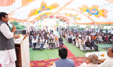 जहां-जहां कांग्रेस पहुंची वहां वहां हो गया बंटाधार : गोविंद सिंह राजपूत,  खाद्य मंत्री  राजपूत ने किया 12 करोड़ के विकास कार्यों का लोकार्पण एवं भूमि पूजन