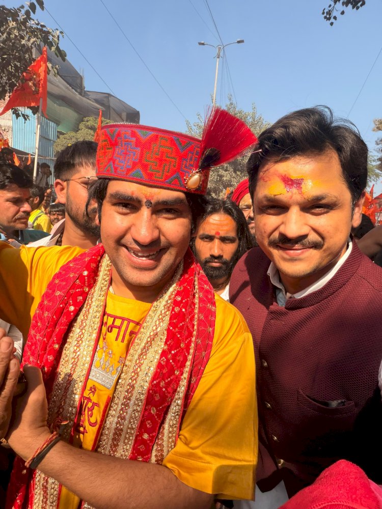 सनातन हिंदू एकता पदयात्रा दिल्ली से हुई प्रारंभ : यात्रा में शामिल हुए आकाश सिंह राजपूत, लिया गुरु जी का आशीर्वाद