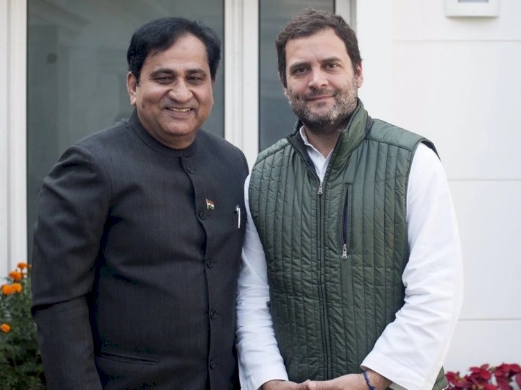 कांग्रेस को जबरदस्त झटका, नतीजों से पहले ही बिहार में पूर्व केंद्रीय मंत्री शकील अहमद ने छोड़ी पार्टी,88 साल पुराना नाता तोड़ा