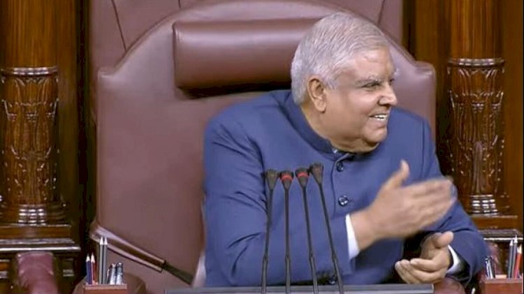 पूर्व उपराष्ट्रपति का एयरपोर्ट पर स्वागत करने नहीं पहुंचा कोई BJP नेता , दिग्विजय बोले- कोई मंत्री लेने तक नहीं पहुंचा, दुर्भाग्यपूर्ण