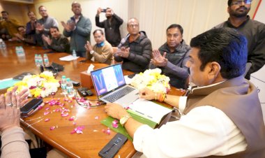 खाद्यान्न भंडारण अब होगा फुल-प्रूफ: निरीक्षण, नमी और फ्यूमिगेशन ऐप से व्यवस्था होगी रियल-टाइम :  खाद्य में शुरू हुई डिजिटल मॉनिटरिंग क्रांति, मंत्री गोविंद सिंह राजपूत ने लॉन्च किए तीन हाई-टेक ऐप