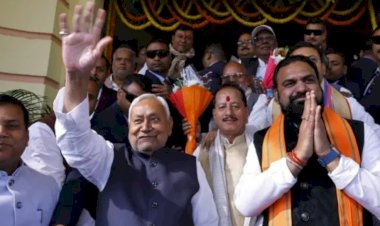 7 माननीयों का पेंशन घोटाला, वेतन के साथ उठा रहे पेंशन का लाभ : RTI में हुआ सबसे बड़ा खुलासा, दिल्ली से पटना तक मचा हड़कंप!