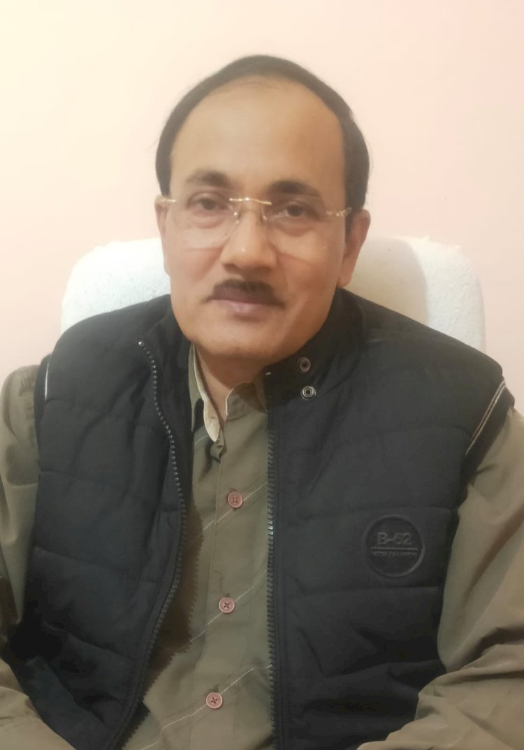 स्कूली वाहनों में अग्निशमन यंत्र के साथ फिटनेस अवश्य हो । एआरटीओ