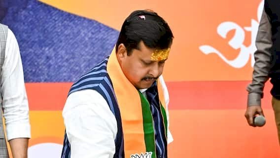 नितिन नबीन ने बिहार के मंत्री पद से दिया इस्तीफा,एक व्यक्ति-एक पद’ पर टिकी है भाजपा,, बिहार सरकार में संभाल रहे थे 2 विभागों की जिम्मेदारी